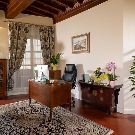 อิล แตร์ราซซิโน ซุลลา กัตเตดราเล Bed & Breakfast ฟลอเรนซ์ ภายนอก รูปภาพ