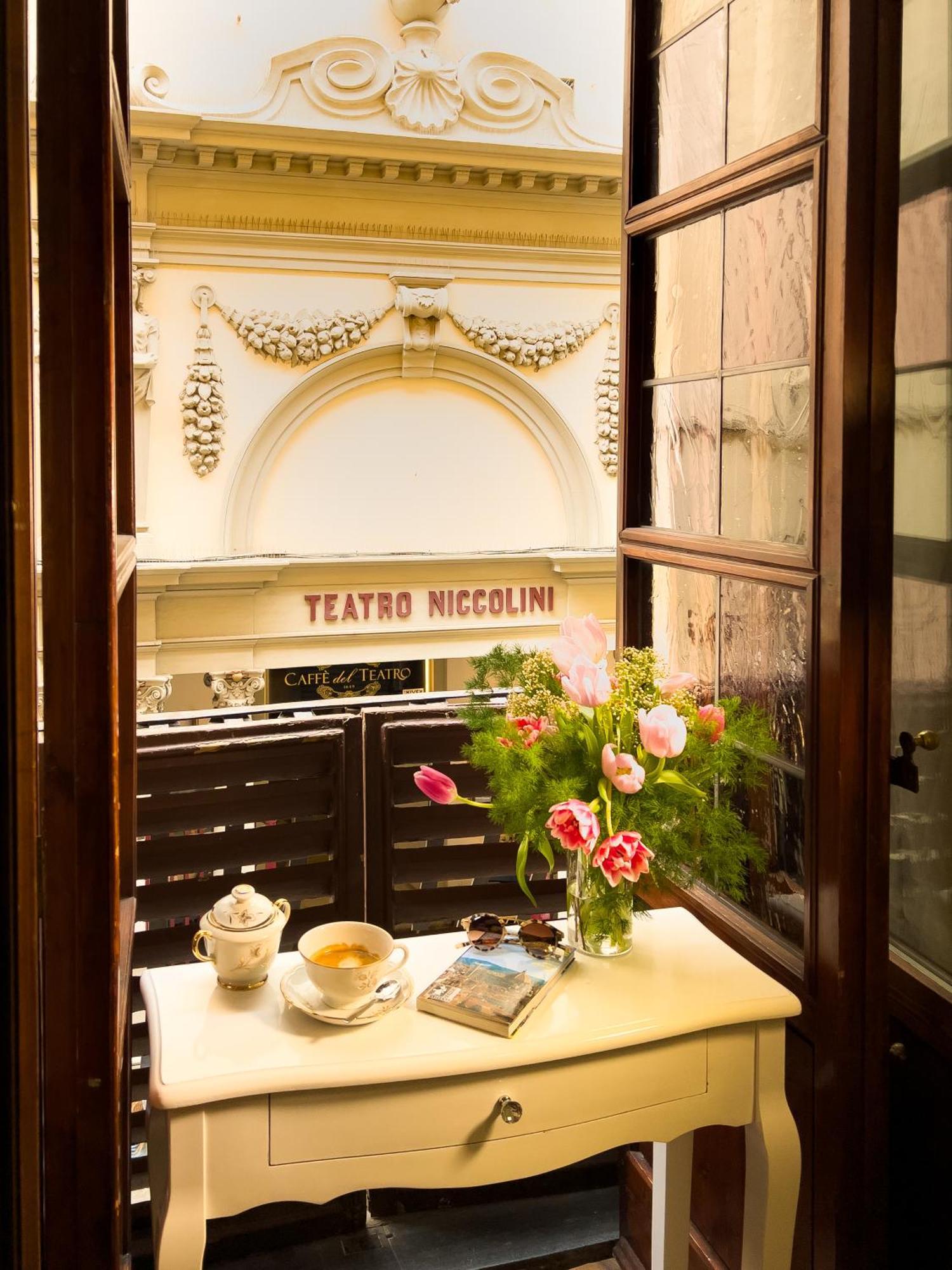 อิล แตร์ราซซิโน ซุลลา กัตเตดราเล Bed & Breakfast ฟลอเรนซ์ ภายนอก รูปภาพ