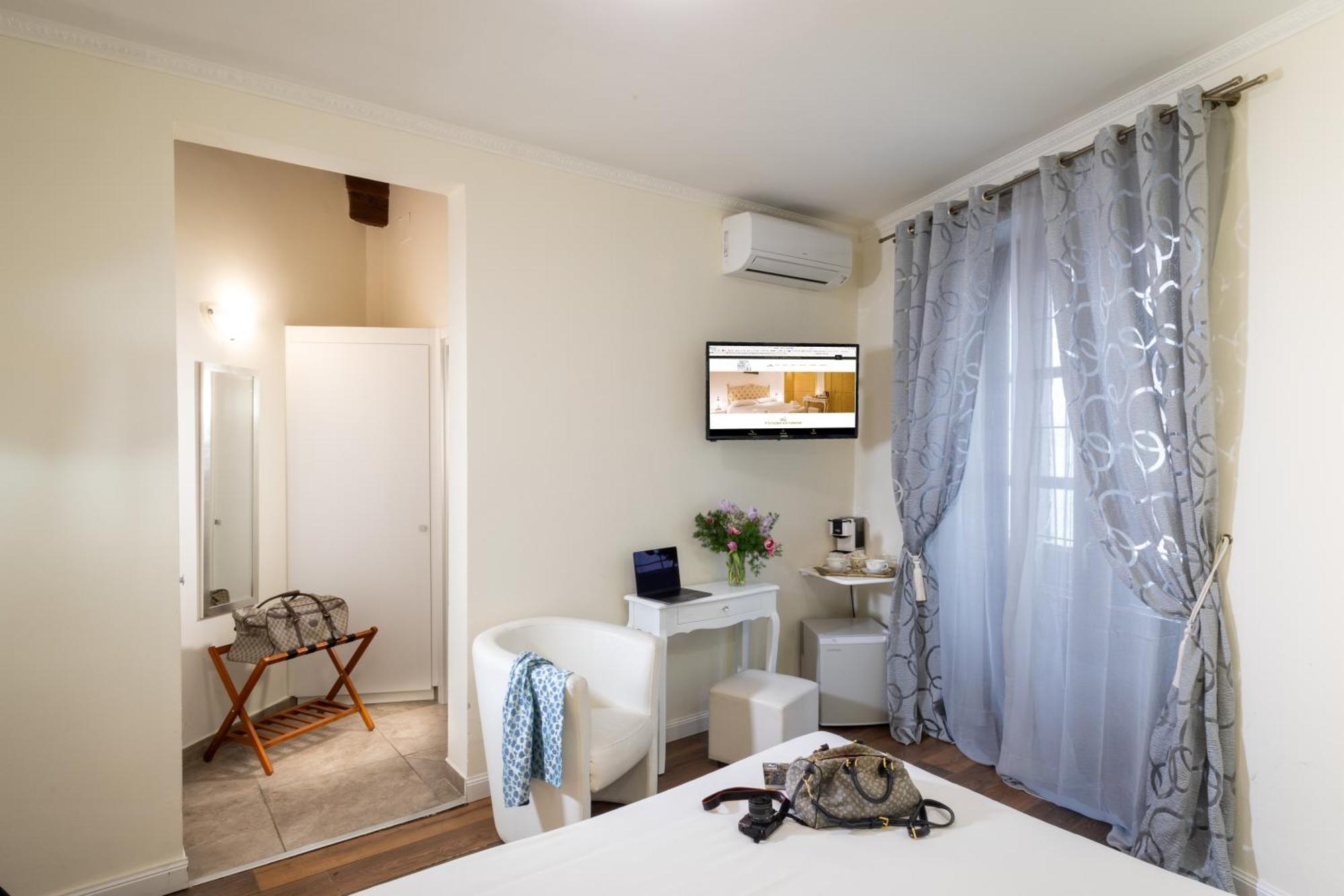อิล แตร์ราซซิโน ซุลลา กัตเตดราเล Bed & Breakfast ฟลอเรนซ์ ภายนอก รูปภาพ