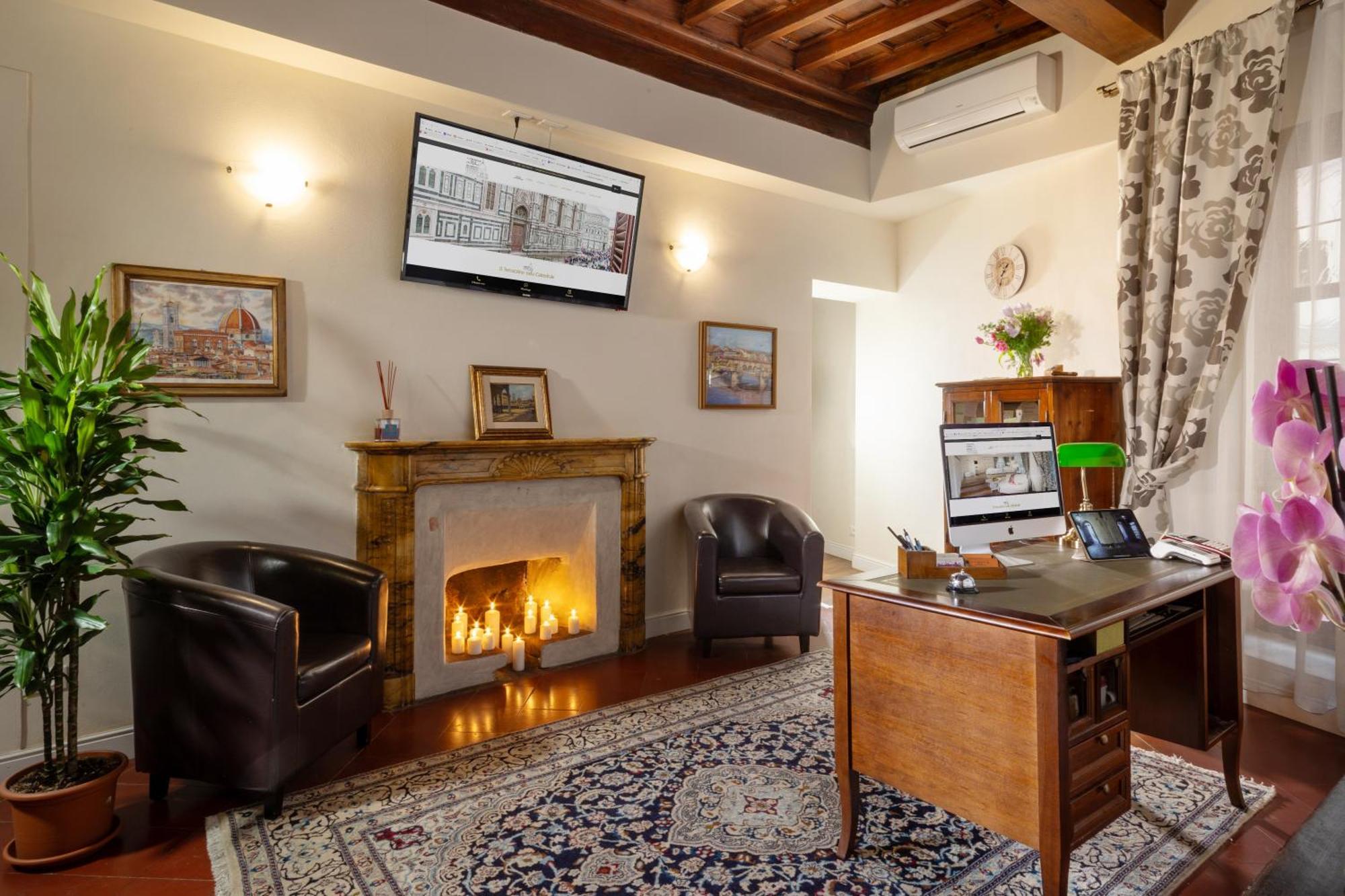 อิล แตร์ราซซิโน ซุลลา กัตเตดราเล Bed & Breakfast ฟลอเรนซ์ ภายนอก รูปภาพ